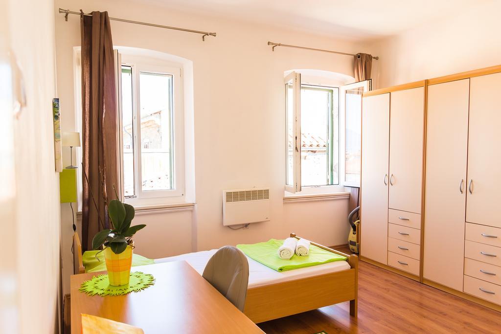 Apartment Mia Rijeka Exterior photo
